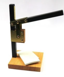 Hareline Fly Tying Accessories River Road RRC Cutter Press